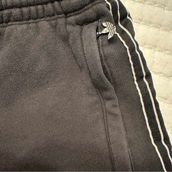 Adidas Sweat Shorts Mens Small Black Trefoil Thick Gym Soccer Basketball Y2K(b4 - Picture 11 of 13